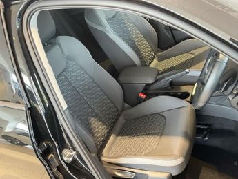 AUDI A1 1.0 TFSI 30 Citycarver 5dr Petrol S Tronic Euro 6 (s/s) (110 ps)