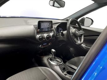 NISSAN JUKE 1.6 N-Connecta SUV 5dr Petrol Hybrid Auto Euro 6 (143 ps)