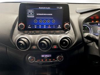 NISSAN JUKE 1.6 N-Connecta SUV 5dr Petrol Hybrid Auto Euro 6 (143 ps)