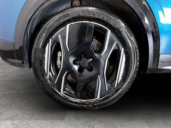 PEUGEOT E-3008 73kWh GT SUV 5dr Electric Auto (210 ps)