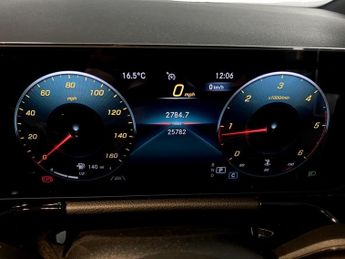 MERCEDES-BENZ GLA 2.0 GLA200d AMG Line (Premium) SUV 5dr Diesel 8G-DCT Euro 6 (s/s