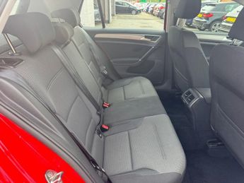 VOLKSWAGEN GOLF 1.6 TDI BlueMotion Tech Match Hatchback 5dr Diesel DSG Euro 5 (s