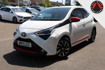 TOYOTA AYGO 1.0 VVT-i x-trend Hatchback 5dr Petrol Manual Euro 6 (s/s) (71 p