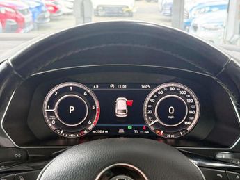 VOLKSWAGEN TIGUAN 2.0 TDI SEL SUV 5dr Diesel DSG 4Motion Euro 6 (s/s) (190 ps)
