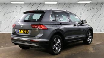 VOLKSWAGEN TIGUAN 2.0 TDI SEL SUV 5dr Diesel DSG 4Motion Euro 6 (s/s) (190 ps)