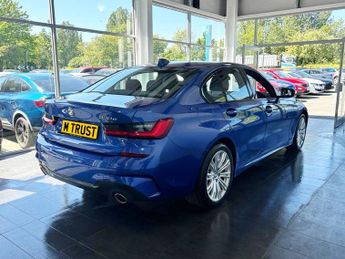BMW 3 SERIES 2.0 330e 12kWh M Sport Saloon 4dr Petrol Plug-in Hybrid Auto Eur