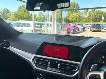 BMW 3 SERIES 2.0 330e 12kWh M Sport Saloon 4dr Petrol Plug-in Hybrid Auto Eur
