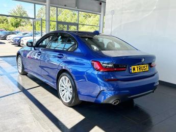 BMW 3 SERIES 2.0 330e 12kWh M Sport Saloon 4dr Petrol Plug-in Hybrid Auto Eur