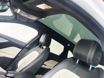 JAGUAR F-PACE 2.0 D240 R-Sport SUV 5dr Diesel Auto AWD Euro 6 (s/s) (240 ps) J