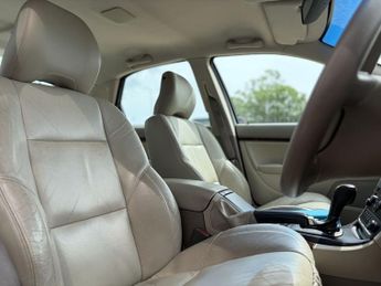 VOLVO S80 2.9 T6 SE Saloon 4dr Petrol Geartronic (259 g/km, 272 bhp)