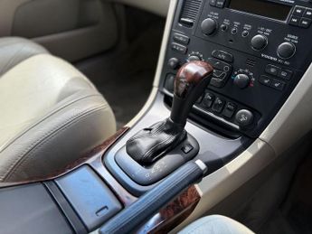 VOLVO S80 2.9 T6 SE Saloon 4dr Petrol Geartronic (259 g/km, 272 bhp)