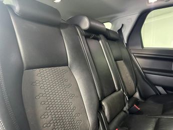 LAND ROVER DISCOVERY SPORT 2.0 TD4 SE Tech SUV 5dr Diesel Auto 4WD Euro 6 (s/s) (180 ps)