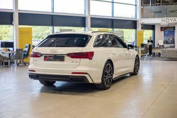 AUDI A6 AVANT 2.0 TDI 40 Black Edition Estate 5dr Diesel S Tronic Euro 6 (s/s)