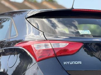 HYUNDAI I30 1.6 CRDi Blue Drive SE Nav Hatchback 5dr Diesel DCT Euro 6 (s/s)