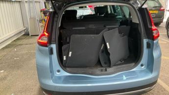 RENAULT GRAND SCENIC 1.5h dCi Hybrid Assist Dynamique S Nav MPV 5dr Diesel Hybrid Man