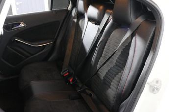 MERCEDES-BENZ A-CLASS 2.1 A200d AMG Line (Premium) Hatchback 5dr Diesel 7G-DCT Euro 6 