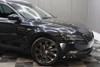 SKODA SUPERB 2.0 TDI Laurin & Klement Estate 5dr Diesel DSG Euro 6 (s/s) (150