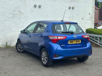 TOYOTA YARIS 1.5 VVT-i Icon Tech Hatchback 5dr Petrol Manual Euro 6 (111 ps)