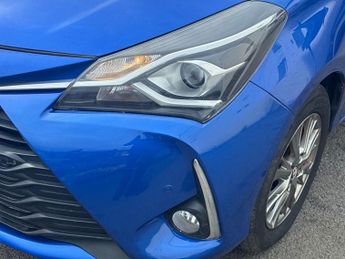 TOYOTA YARIS 1.5 VVT-i Icon Tech Hatchback 5dr Petrol Manual Euro 6 (111 ps)