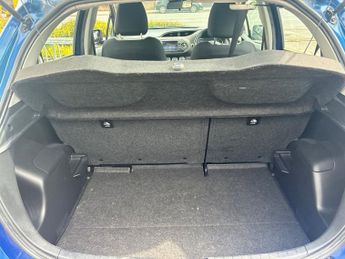 TOYOTA YARIS 1.5 VVT-i Icon Tech Hatchback 5dr Petrol Manual Euro 6 (111 ps)