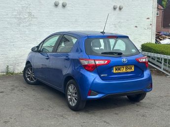 TOYOTA YARIS 1.5 VVT-i Icon Tech Hatchback 5dr Petrol Manual Euro 6 (111 ps)