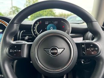 MINI HATCH 1.5 Cooper Classic Hatchback 3dr Petrol Steptronic Euro 6 (s/s) 