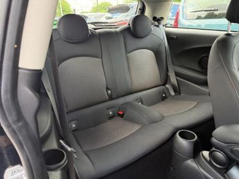 MINI HATCH 1.5 Cooper Classic Hatchback 3dr Petrol Steptronic Euro 6 (s/s) 