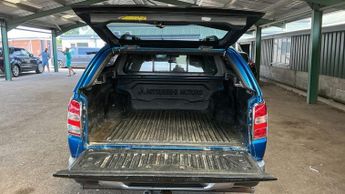MITSUBISHI L200 2.4 DI-D DC Barbarian NAV NO VAT PICK UP Auto 4WD Euro 6 (178 ps