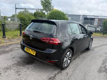 VOLKSWAGEN E-GOLF e-Golf Hatchback 5dr Electric Auto (115 ps)