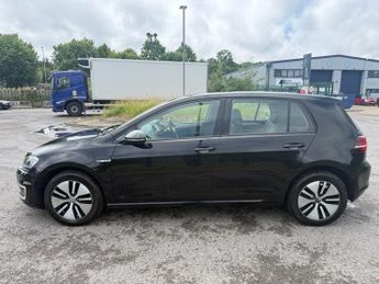 VOLKSWAGEN E-GOLF e-Golf Hatchback 5dr Electric Auto (115 ps)