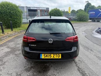 VOLKSWAGEN E-GOLF e-Golf Hatchback 5dr Electric Auto (115 ps)
