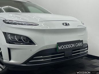 HYUNDAI KONA 64kWh Premium SUV 5dr Electric Auto (10.5kW Charger) (204 ps)