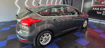 FORD FOCUS 1.6 Zetec Hatchback 5dr Petrol Powershift Euro 6 (125 ps)