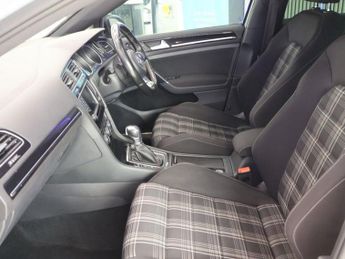 VOLKSWAGEN GOLF 2.0 TDI BlueMotion Tech GTD Hatchback 5dr Diesel DSG Euro 6 (s/s