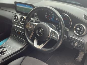 MERCEDES-BENZ C-CLASS 2.0 C220d AMG Line (Premium) Coupe 2dr Auto 