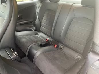 MERCEDES-BENZ C-CLASS 2.0 C220d AMG Line (Premium) Coupe 2dr Auto 