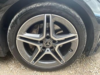 MERCEDES-BENZ C CLASS 2.0 C220d AMG Line (Premium) Coupe 2dr Auto 