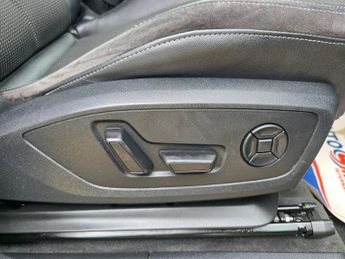 AUDI Q3 1.5 TFSI CoD 35 S line SUV 5dr Petrol S Tronic Euro 6 (s/s) (150