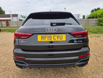 AUDI Q3 1.5 TFSI CoD 35 S line SUV 5dr Petrol S Tronic Euro 6 (s/s) (150
