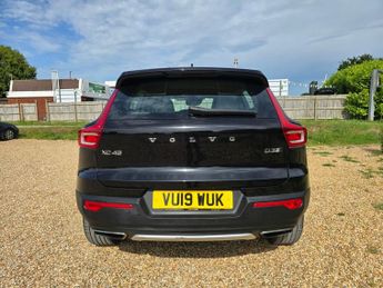 VOLVO XC40 2.0 D3 Inscription SUV 5dr Diesel Auto AWD Euro 6 (s/s) (150 ps)