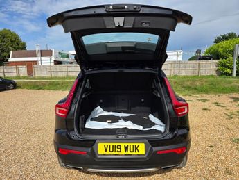 VOLVO XC40 2.0 D3 Inscription SUV 5dr Diesel Auto AWD Euro 6 (s/s) (150 ps)