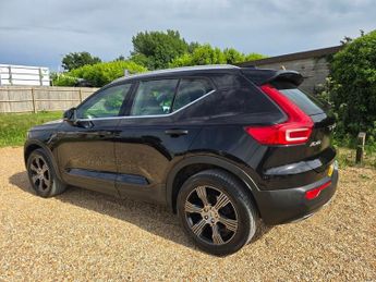 VOLVO XC40 2.0 D3 Inscription SUV 5dr Diesel Auto AWD Euro 6 (s/s) (150 ps)
