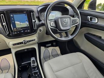 VOLVO XC40 2.0 D3 Inscription SUV 5dr Diesel Auto AWD Euro 6 (s/s) (150 ps)
