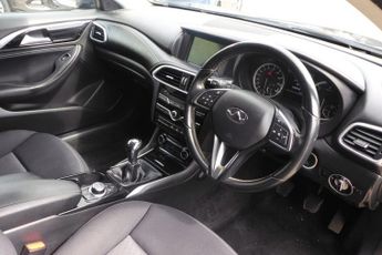 INFINITI Q30 1.5d SE Hatchback 5dr Diesel Manual Euro 6 (s/s) (109 ps)