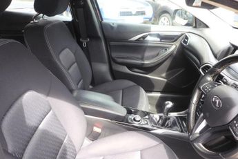 INFINITI Q30 1.5d SE Hatchback 5dr Diesel Manual Euro 6 (s/s) (109 ps)