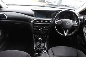 INFINITI Q30 1.5d SE Hatchback 5dr Diesel Manual Euro 6 (s/s) (109 ps)