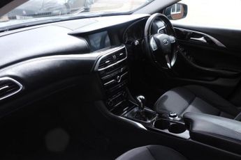 INFINITI Q30 1.5d SE Hatchback 5dr Diesel Manual Euro 6 (s/s) (109 ps)