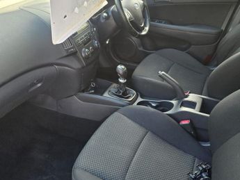 HYUNDAI I30 1.4 Comfort Hatchback 5dr Petrol Manual Euro 5 (108 bhp)