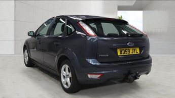 FORD FOCUS 1.6 Zetec Hatchback 5dr Petrol Manual (161 g/km, 99 bhp)