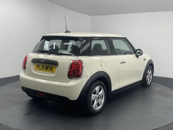 MINI HATCH 1.5 One Classic Hatchback 3dr Petrol Steptronic Euro 6 (s/s) (10